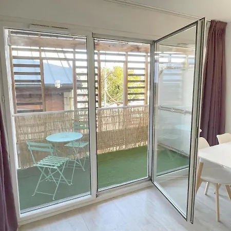 Apartment Near Train Station And Sanctuary *